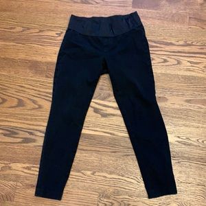 GUC Gap Maternity Skinny Black Ankle Length Pants; Size 6A